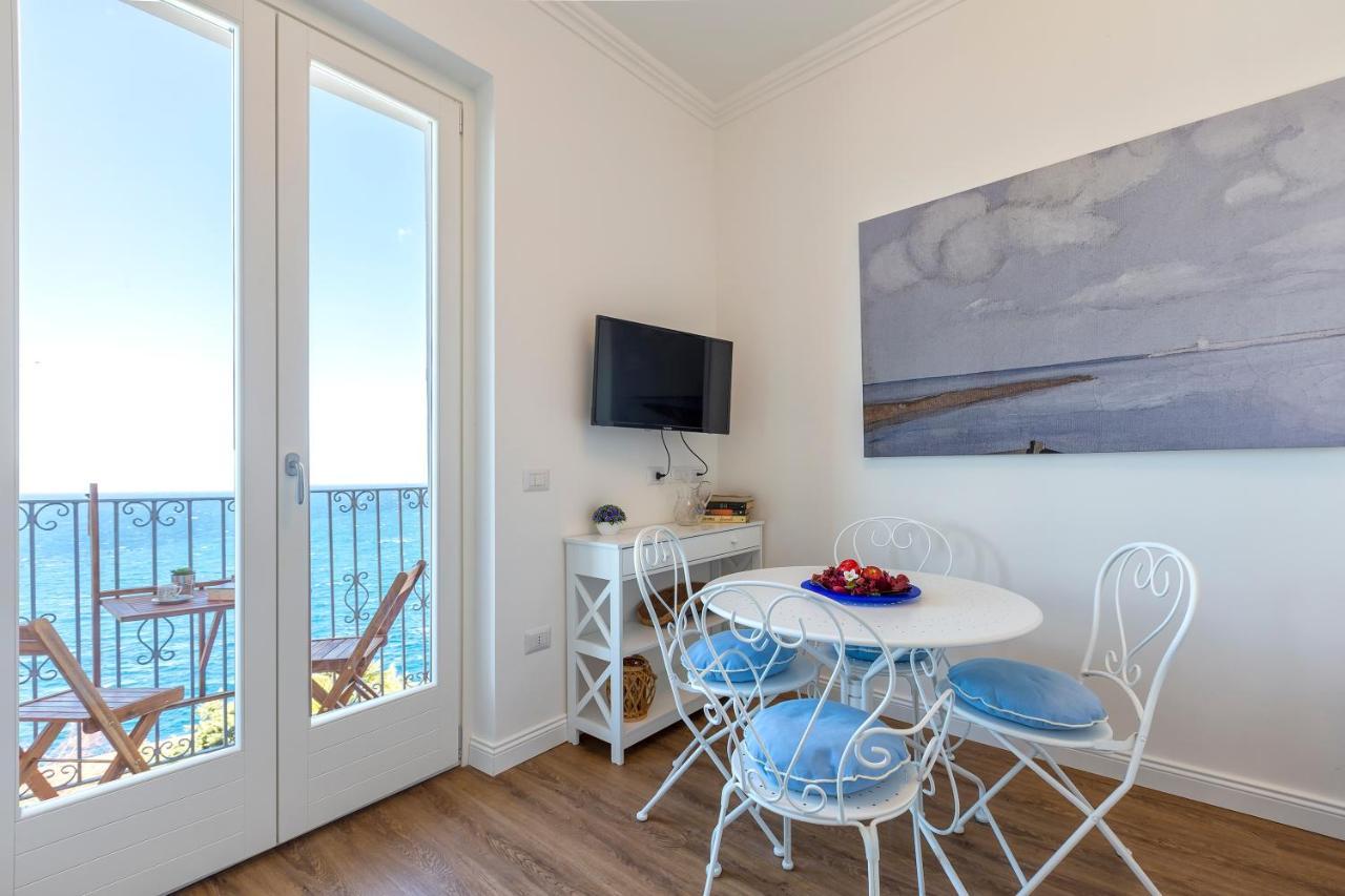 “Cielo E Mare”, Casetta Nel Cuore Del Borgo Antico / “Sky & Sea”, Charming In The Heart Of Old Village Castelsardo Exteriér fotografie