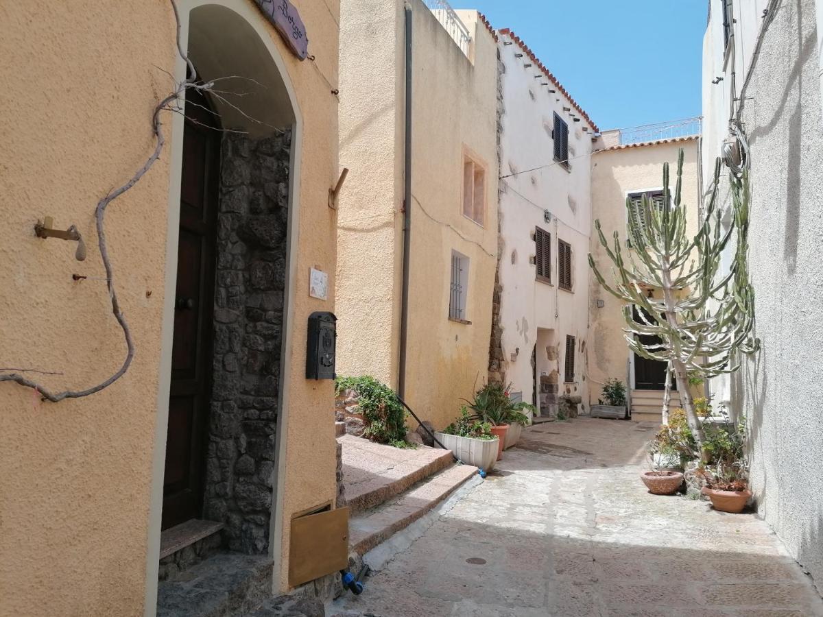 “Cielo E Mare”, Casetta Nel Cuore Del Borgo Antico / “Sky & Sea”, Charming In The Heart Of Old Village Castelsardo Exteriér fotografie