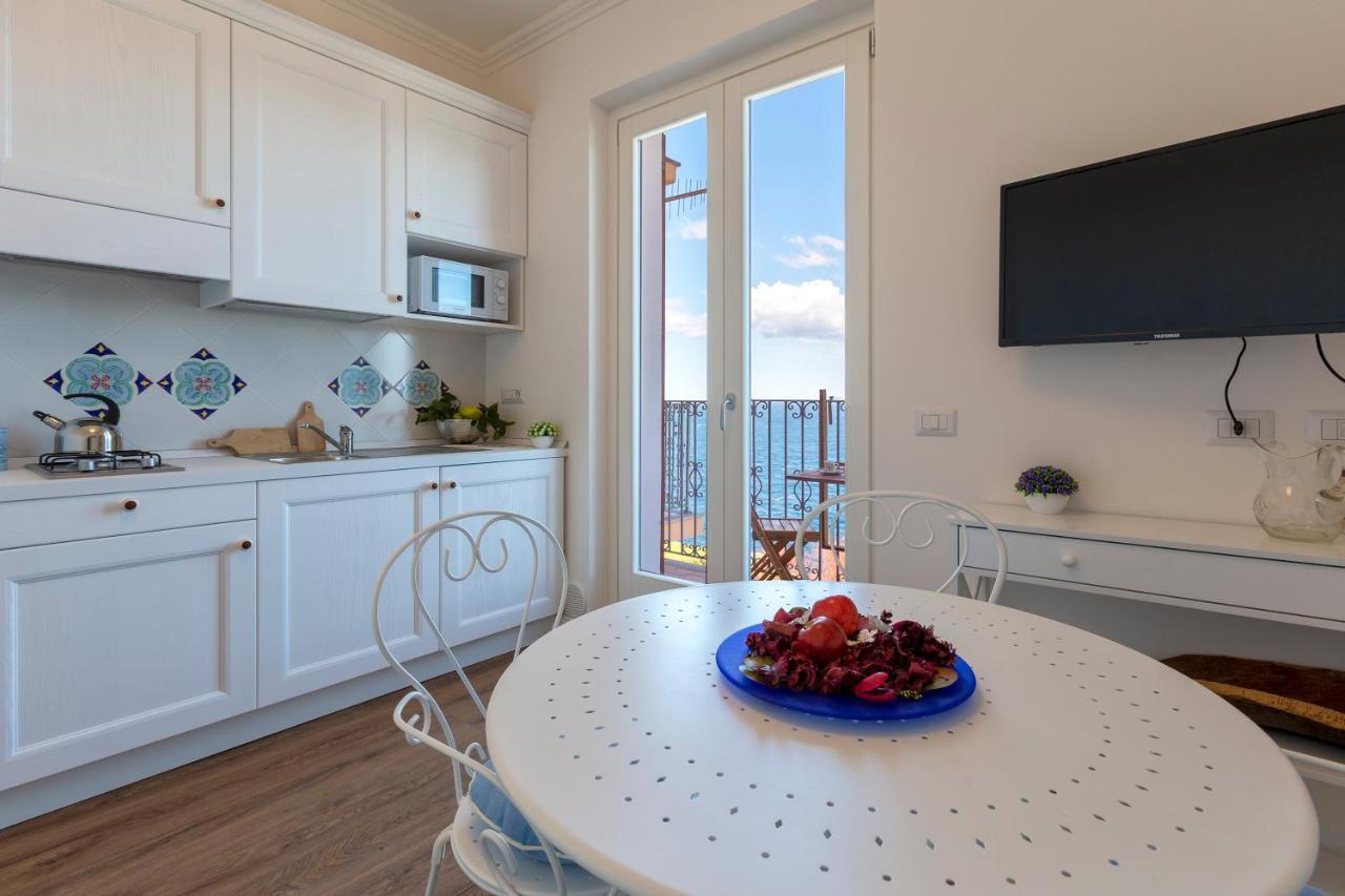 “Cielo E Mare”, Casetta Nel Cuore Del Borgo Antico / “Sky & Sea”, Charming In The Heart Of Old Village Castelsardo Exteriér fotografie